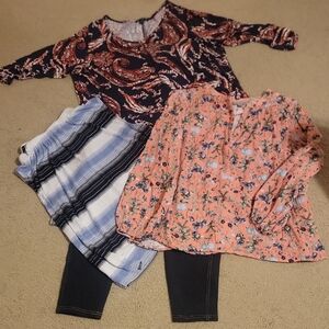 Lot of Four 1 X Women's Items: 2 long Sleeve Tunics, 1 Top & 1 Denim Legging